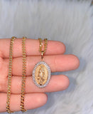 Becky Oval Mary (Kyra Cuban Chain)