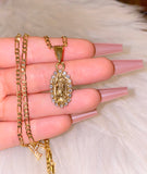 Icy Dainty Mary (Figaro Chain)