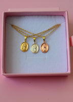 Small Oval In 3 Colors (Rolo Chain)