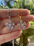Lizzy Flower Necklace