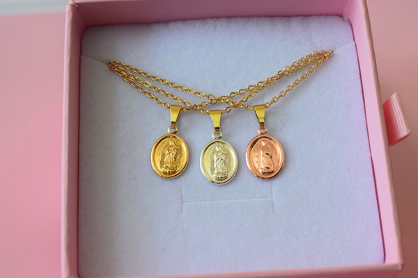 Small Oval In 3 Colors (Rolo Chain)