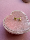 Dainty Daisy Studs (green or blue)