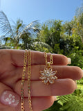 Spinning Flower (Figaro Chain)