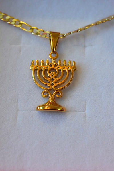 Menorah (Figaro Chain)