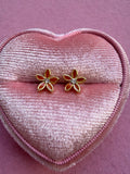Dainty Daisy Studs (caramel)