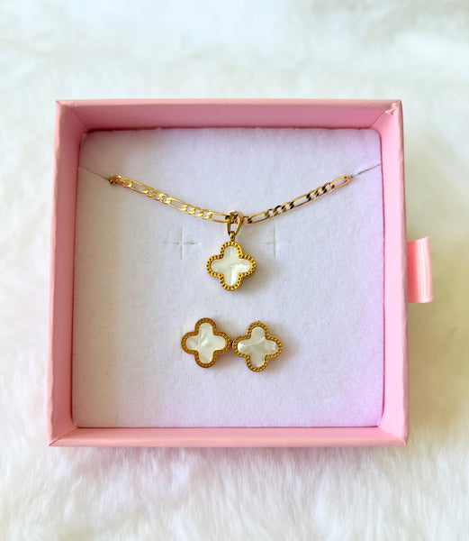 Mother Of Pearl Clover Set Or Separate (Figaro Chain)