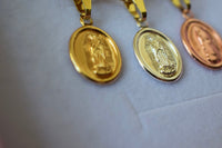 Small Oval In 3 Colors (Rolo Chain)