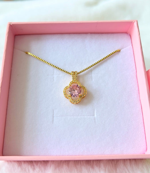 Pink Ice Clover (Box Chain)