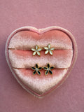 Dainty Daisy Studs (black or white)