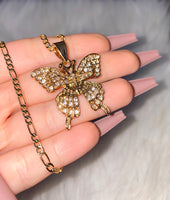 Beverly Butterfly (Figaro Chain)