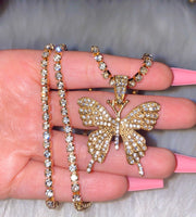 Baddie Butterfly Necklace (Gold)