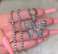 Baddie Butterfly Necklace (Silver)