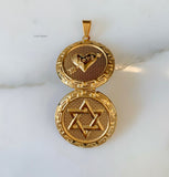 Gold Plated Reversible 2 Photo Locket With A Star Of David And Heart Design